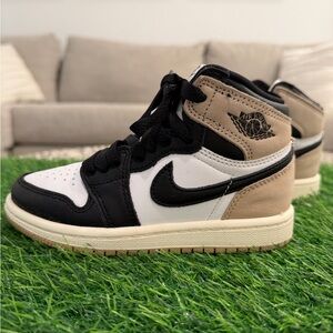 Nike Air Jordan 1 Mid White Black Taupe/Beige 11c dunks